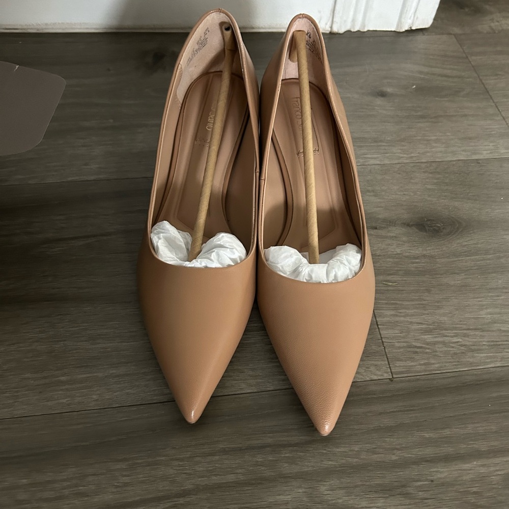Franco Sarto Nude/Tan Pointed Toe Pumps